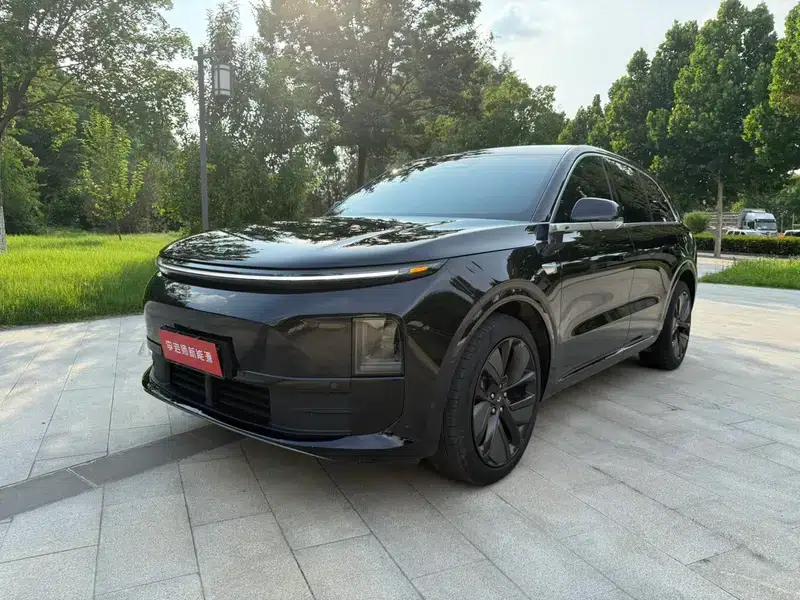 Li Auto L6 2024 Pro Edition — миниатюра 1