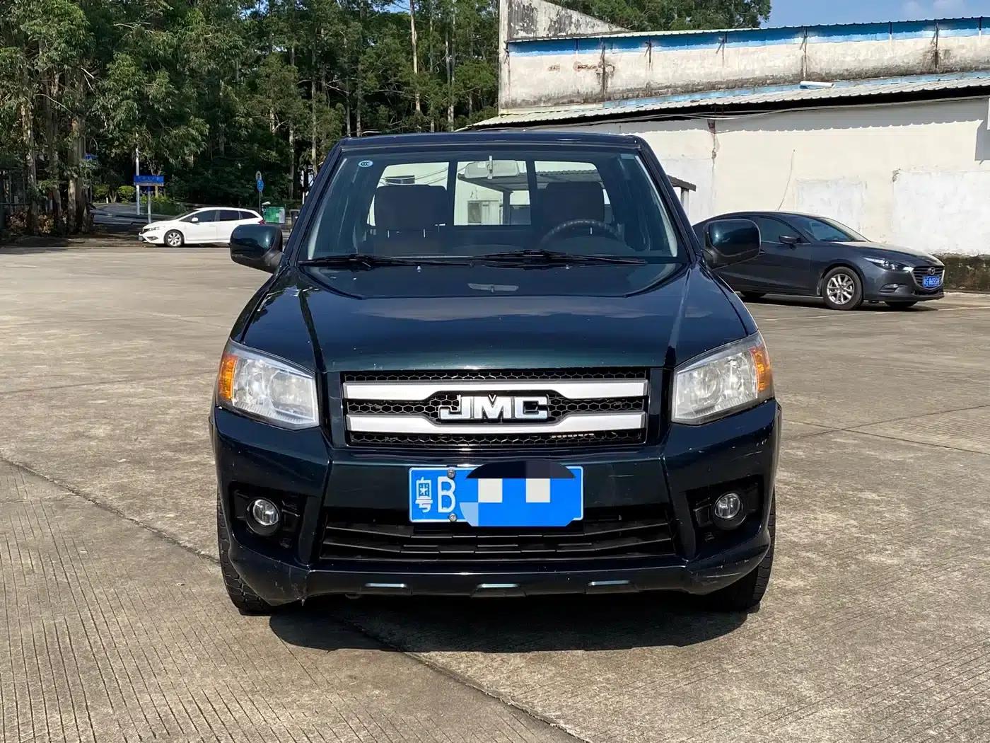 Baodian 2018 Model 2.9T New Value Two-Wheel Drive Diesel Comfort Standard Cargo Box JX4D30B5L — миниатюра 2