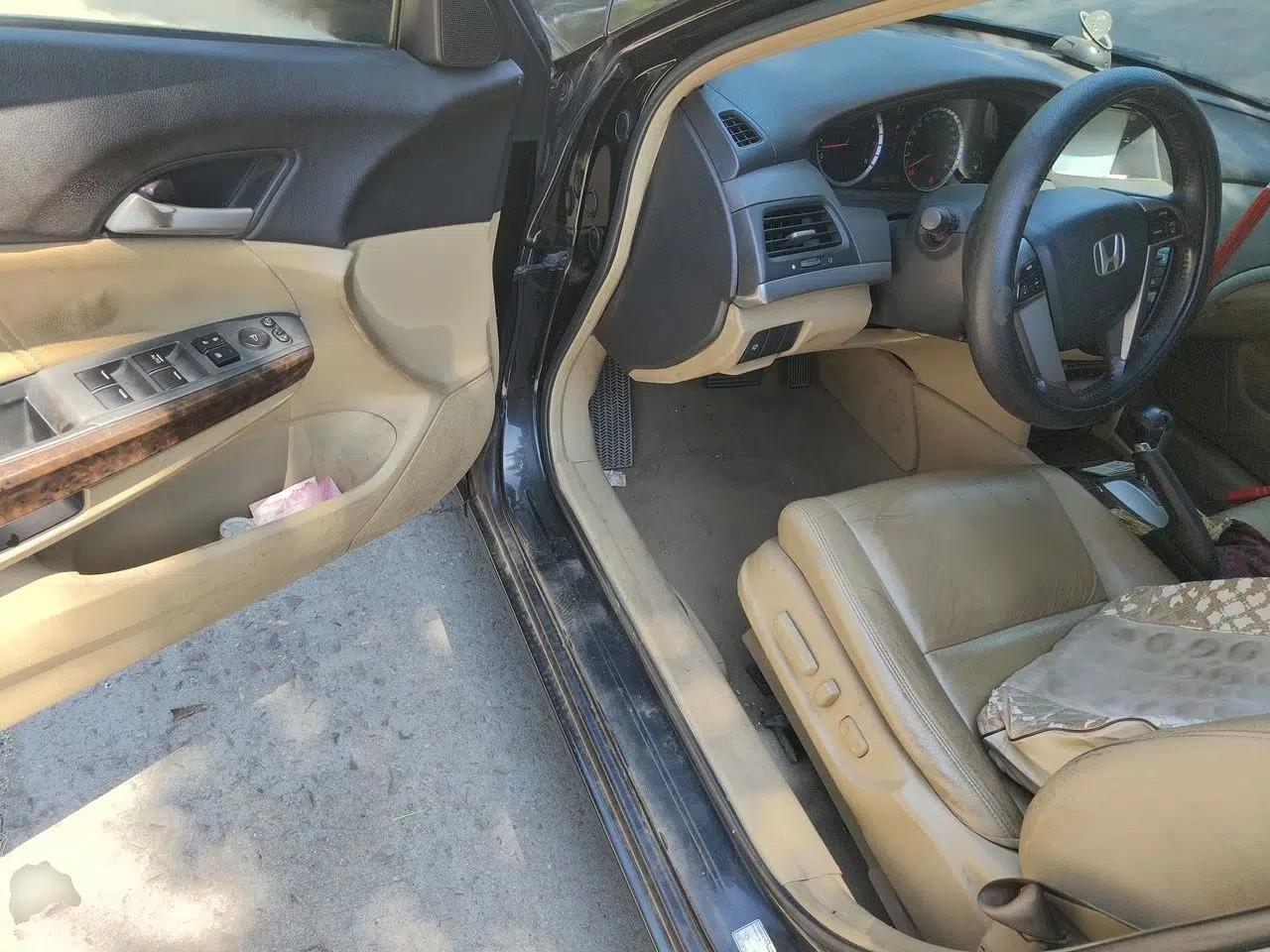 Honda Accord 2008 2.0L EX — миниатюра 16