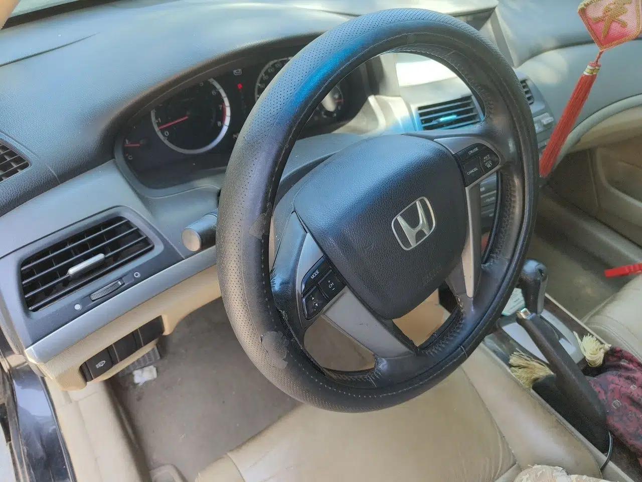 Honda Accord 2008 2.0L EX — миниатюра 10