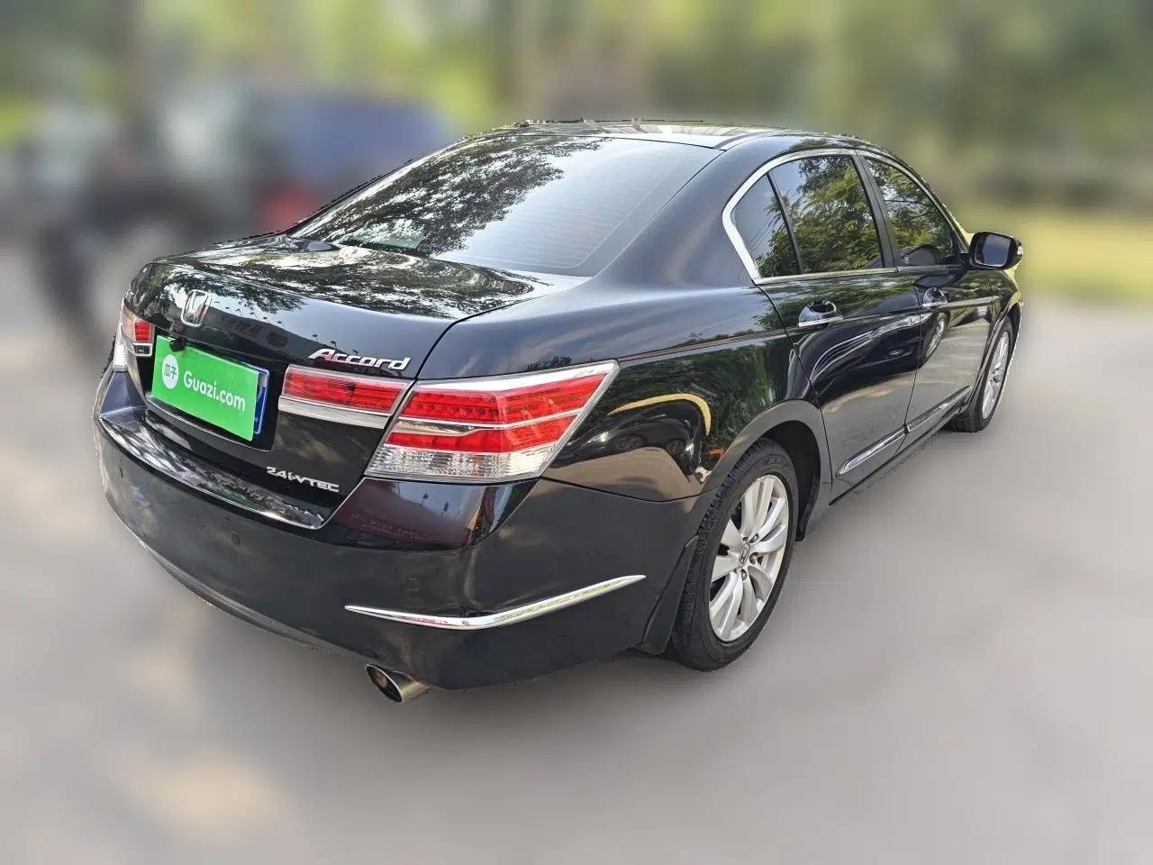 Honda Accord 2013 2.4L SE — миниатюра 6