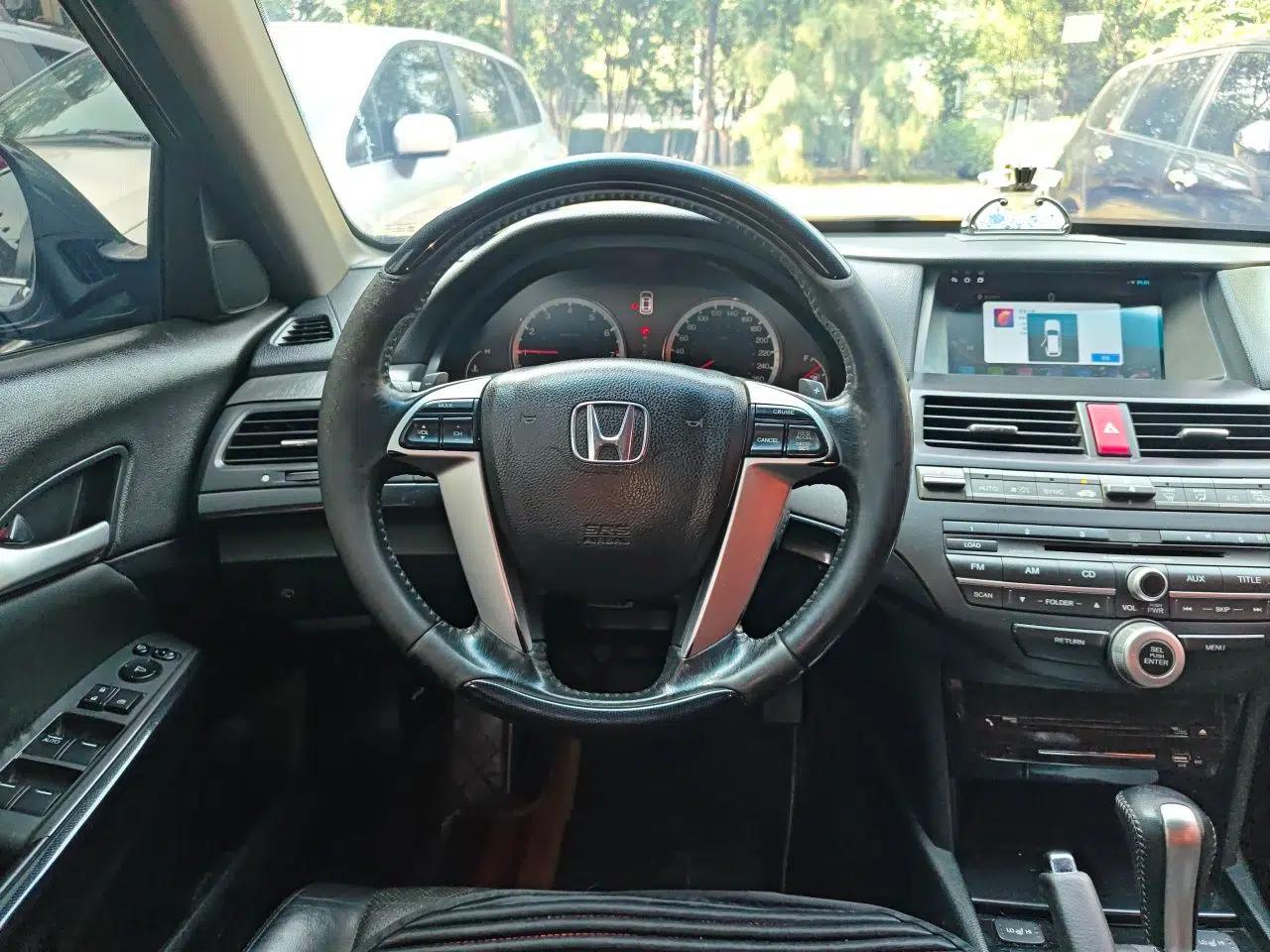 Honda Accord 2013 2.4L SE — миниатюра 10