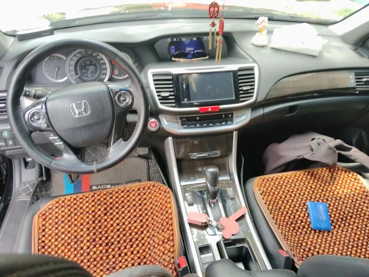 Honda Accord 2014 2.4L EX Luxury Edition — миниатюра 9