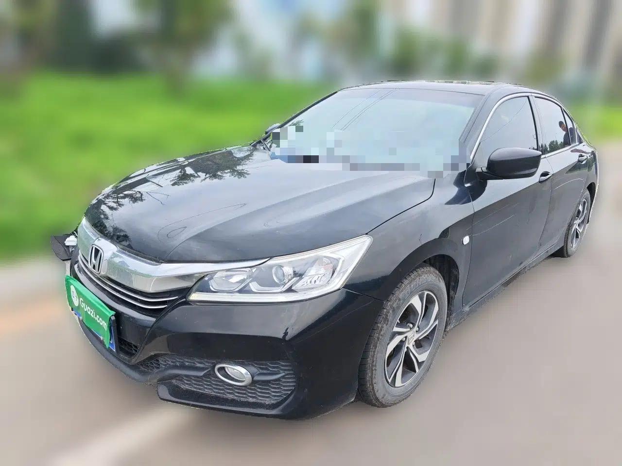 Honda Accord 2016 2.0L Comfort Edition — миниатюра 1