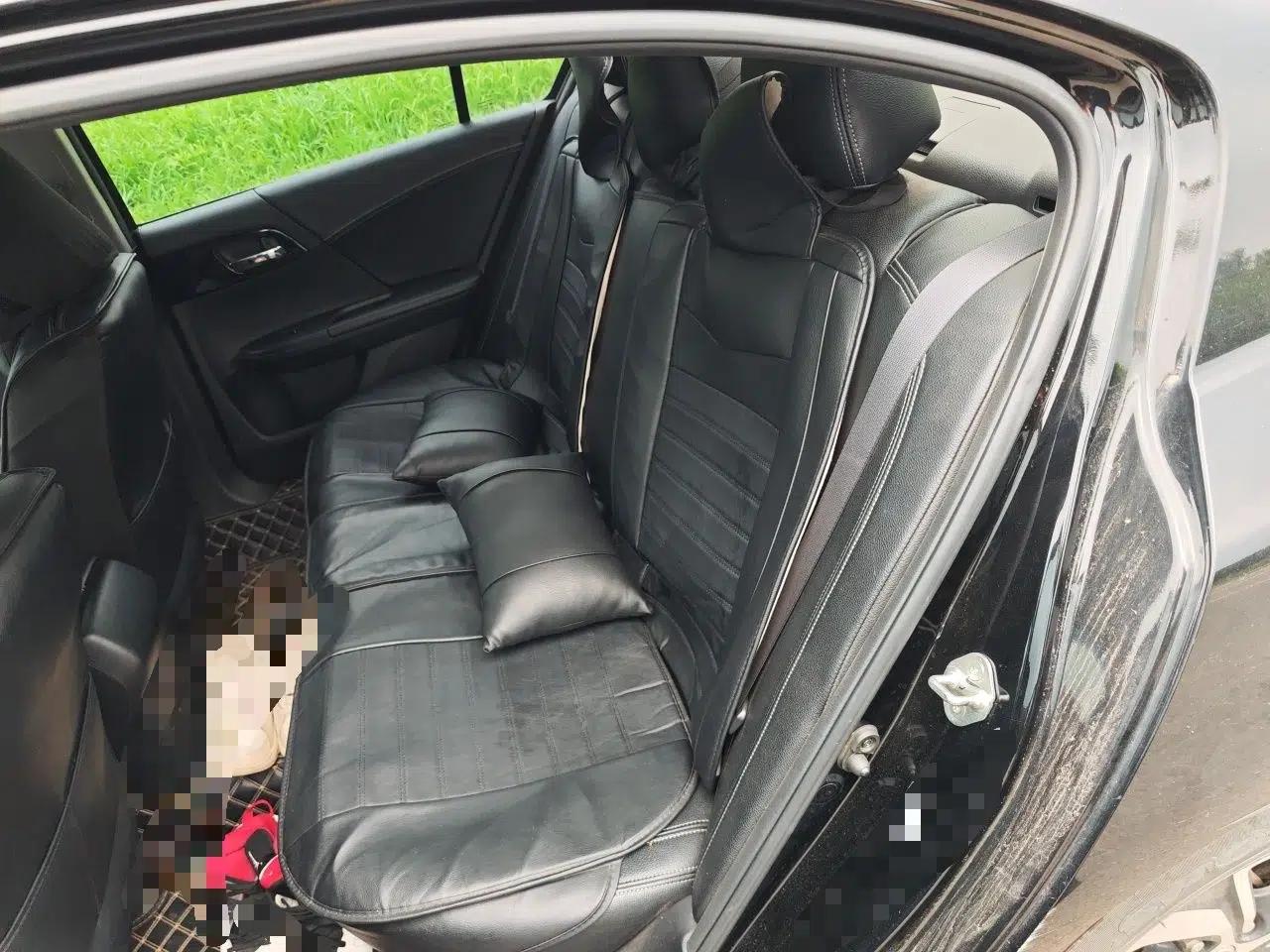 Honda Accord 2016 2.0L Comfort Edition — миниатюра 17