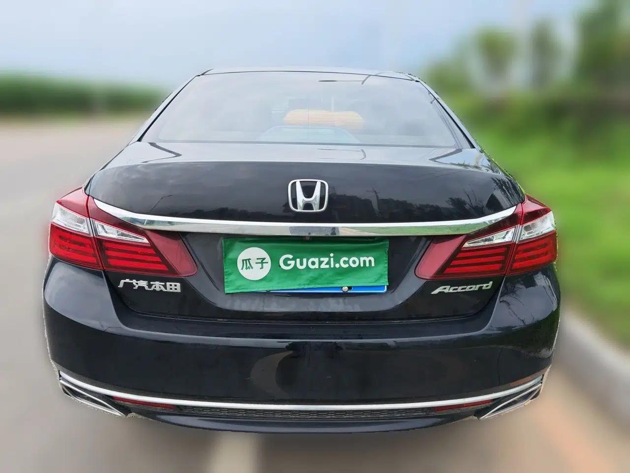 Honda Accord 2016 2.0L Comfort Edition — миниатюра 5