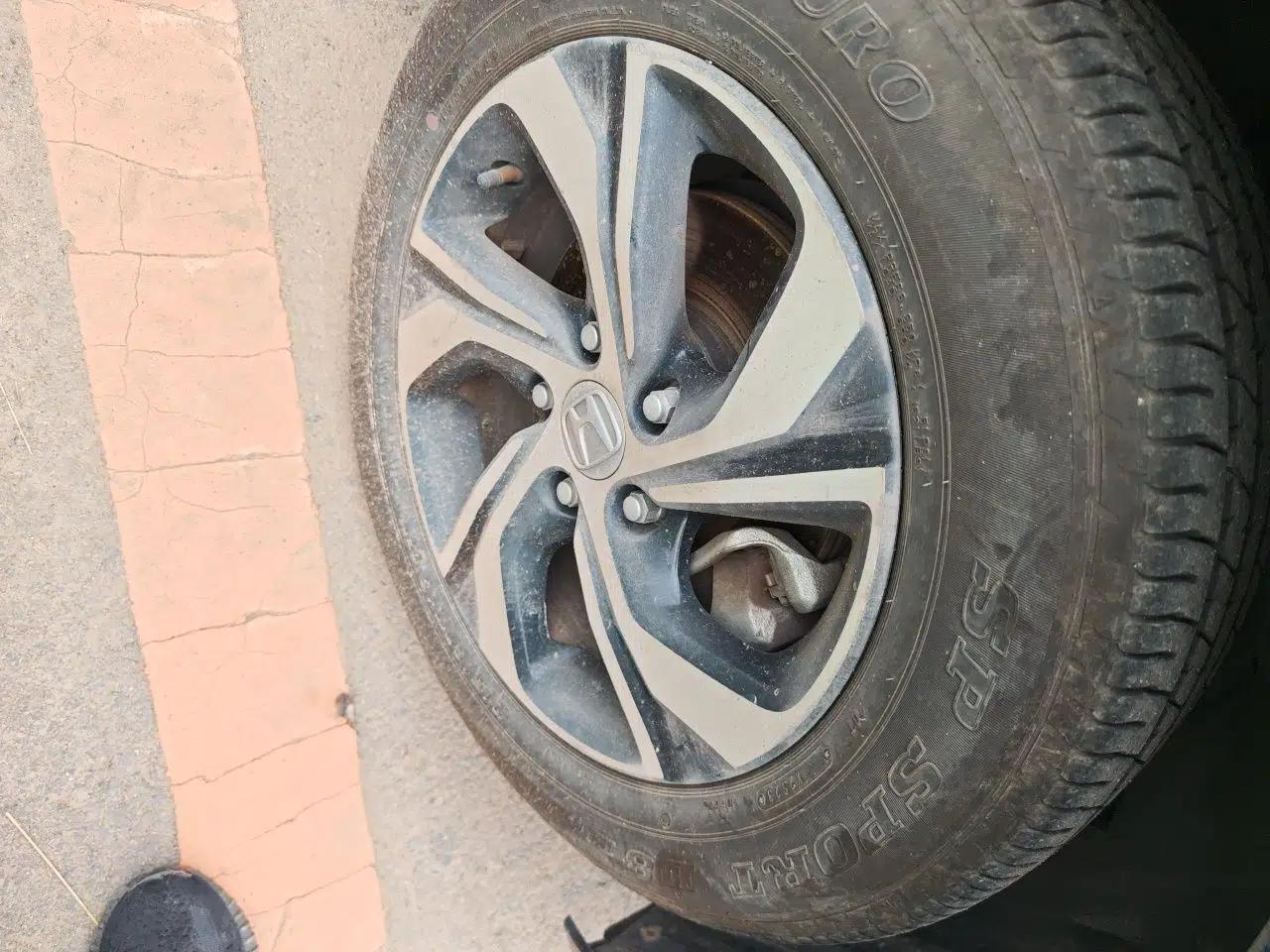 Honda Accord 2016 2.0L Comfort Edition — миниатюра 8
