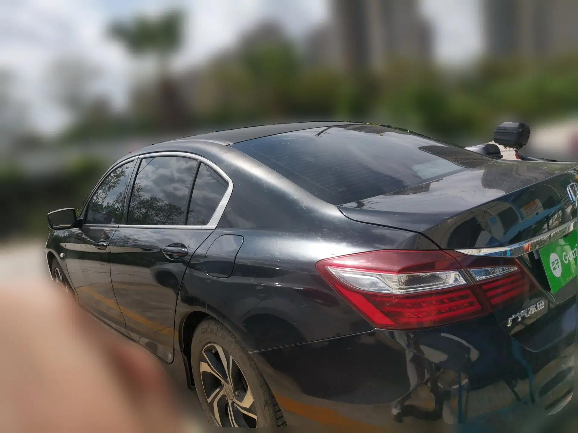 Honda Accord 2016 2.0L Comfort Edition — миниатюра 4