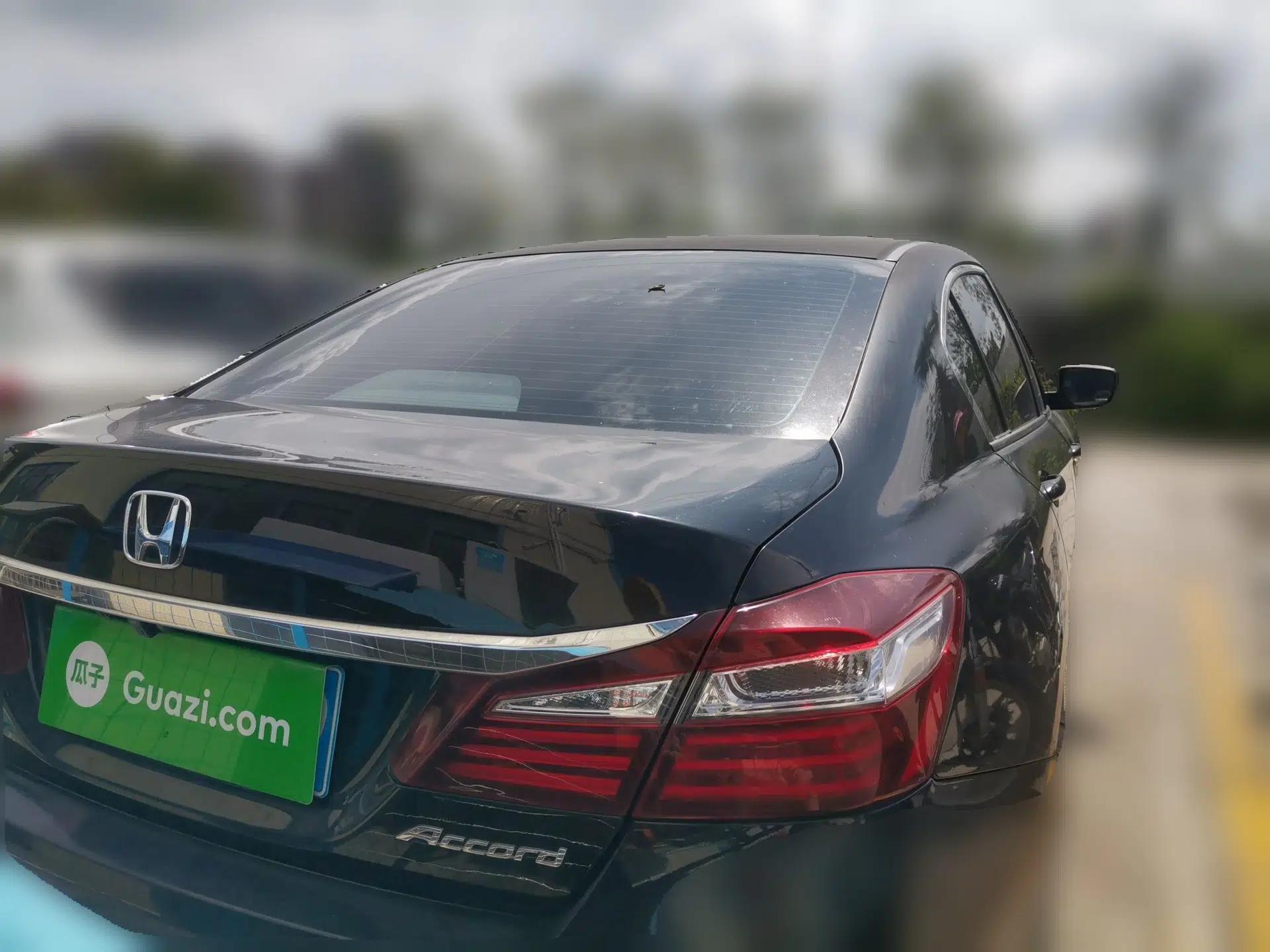 Honda Accord 2016 2.0L Comfort Edition — миниатюра 5