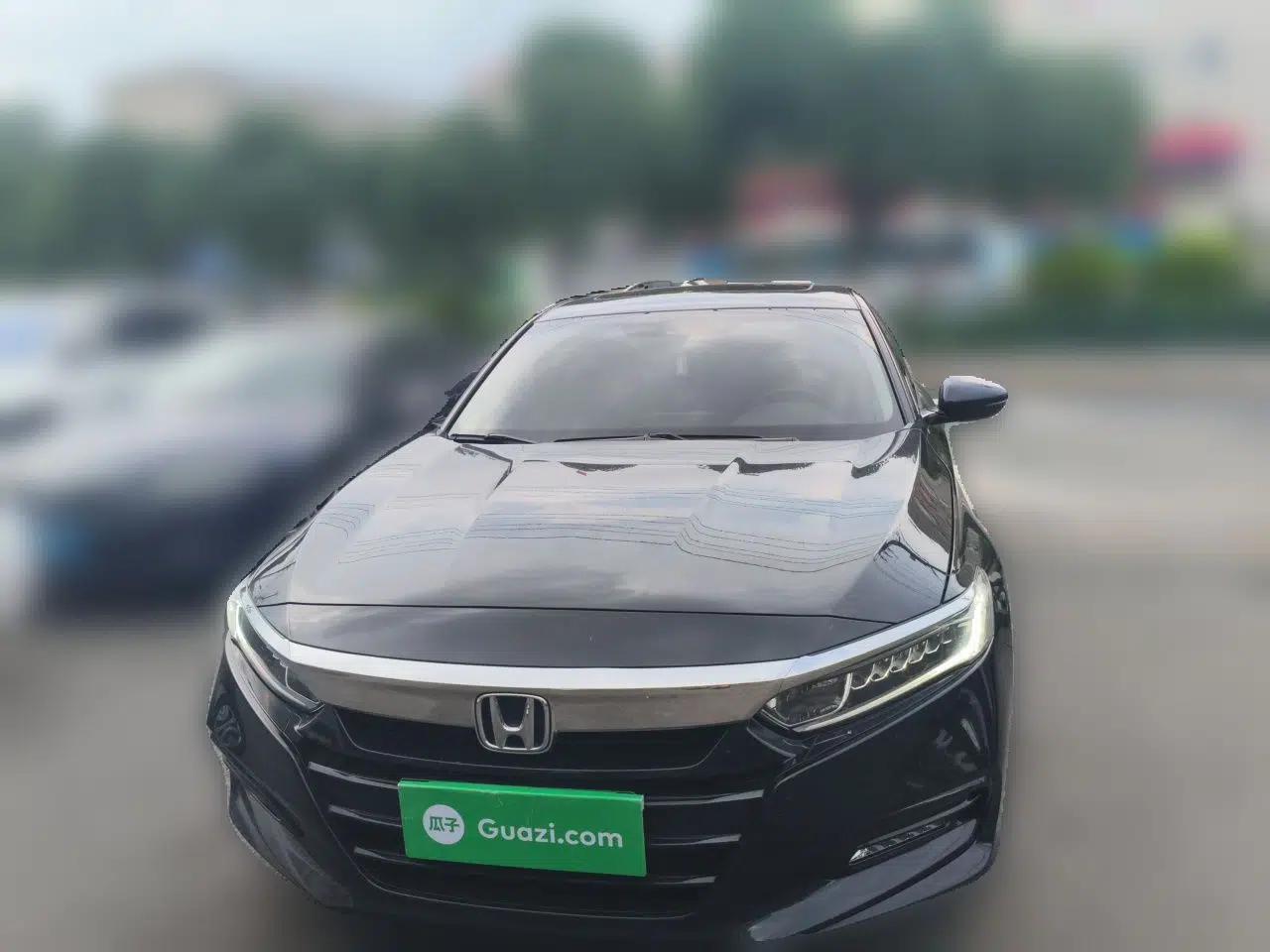 Honda Accord 2018 260TURBO Elite Edition China V — миниатюра 2