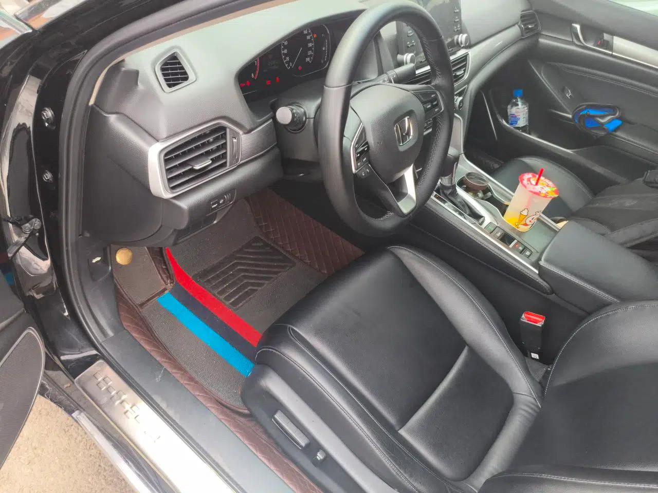 Honda Accord 2018 260TURBO Elite Edition China V — миниатюра 16