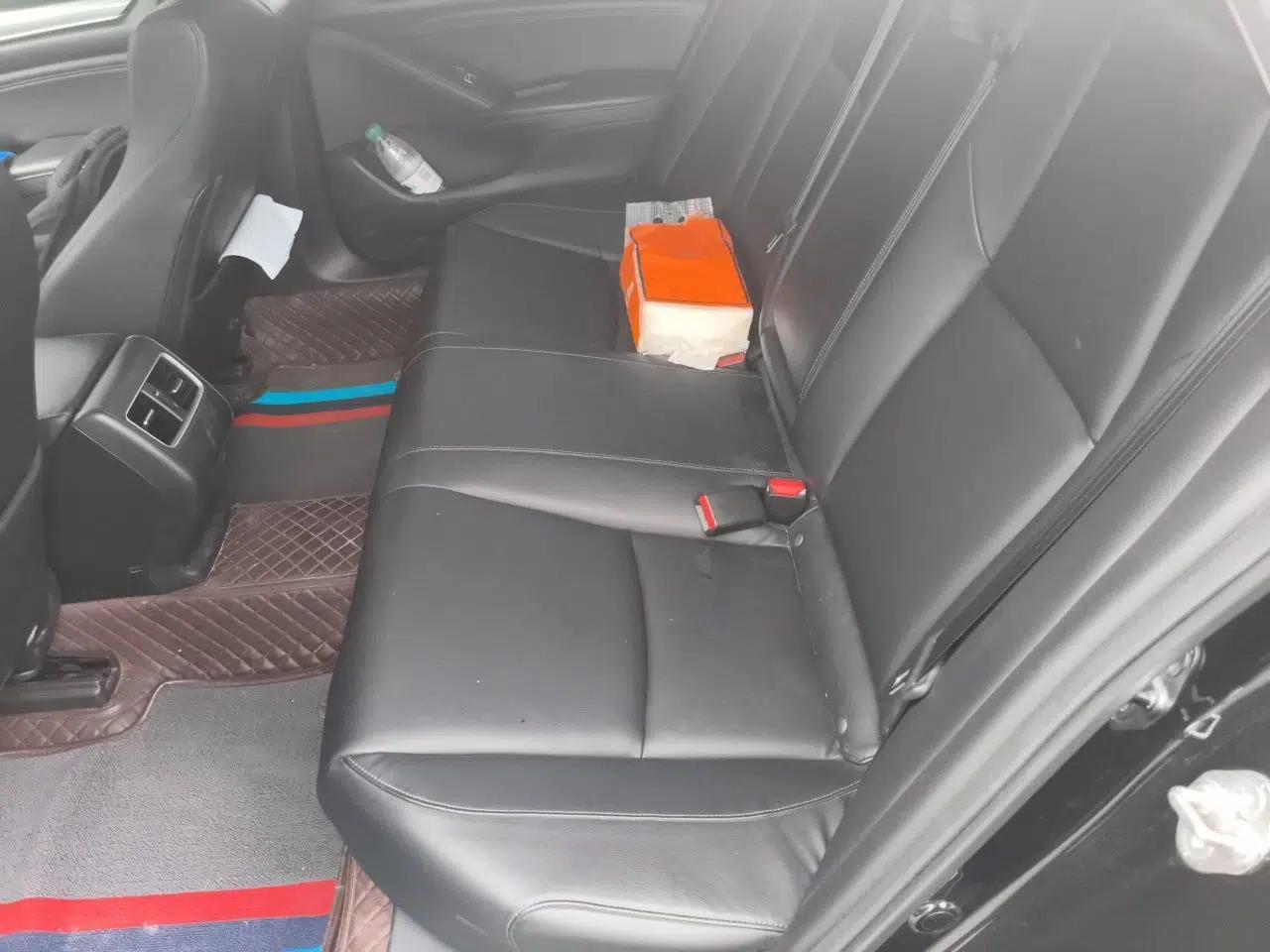 Honda Accord 2018 260TURBO Elite Edition China V — миниатюра 17