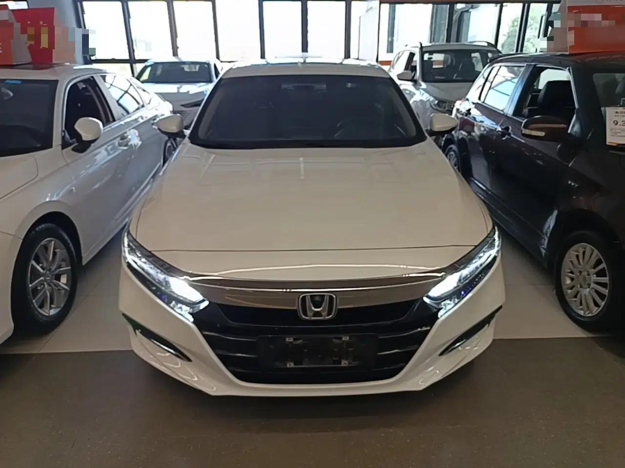 Honda Accord 2018 260TURBO Elite Edition China VI — миниатюра 2