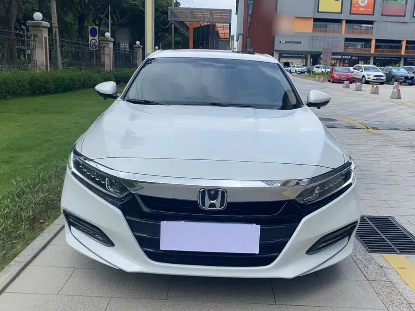 Honda Accord 2018 260TURBO Elite Edition China VI — миниатюра 15