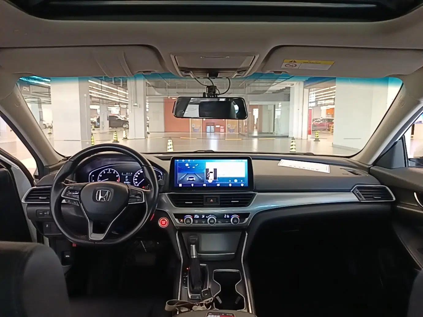 Honda Accord 2018 260TURBO Elite Edition China VI — миниатюра 17