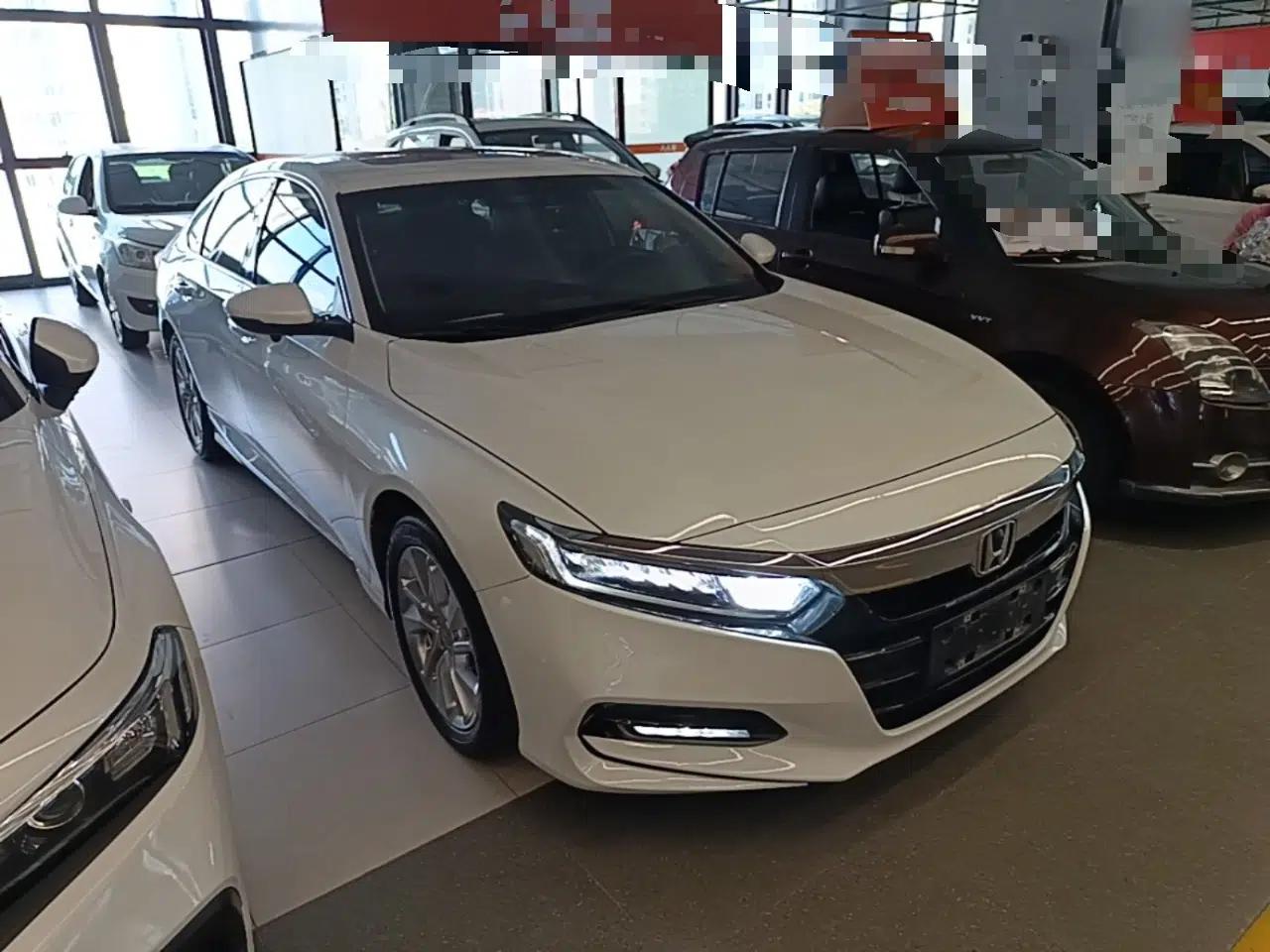 Honda Accord 2018 260TURBO Elite Edition China VI — миниатюра 3