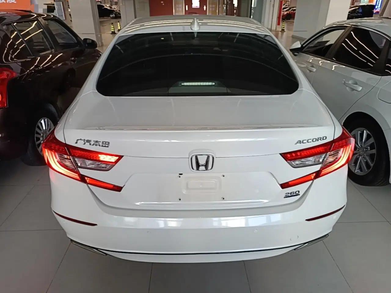 Honda Accord 2018 260TURBO Elite Edition China VI — миниатюра 5