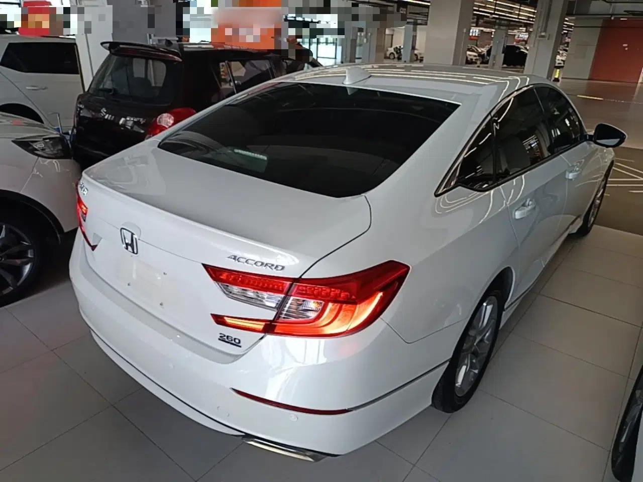 Honda Accord 2018 260TURBO Elite Edition China VI — миниатюра 6