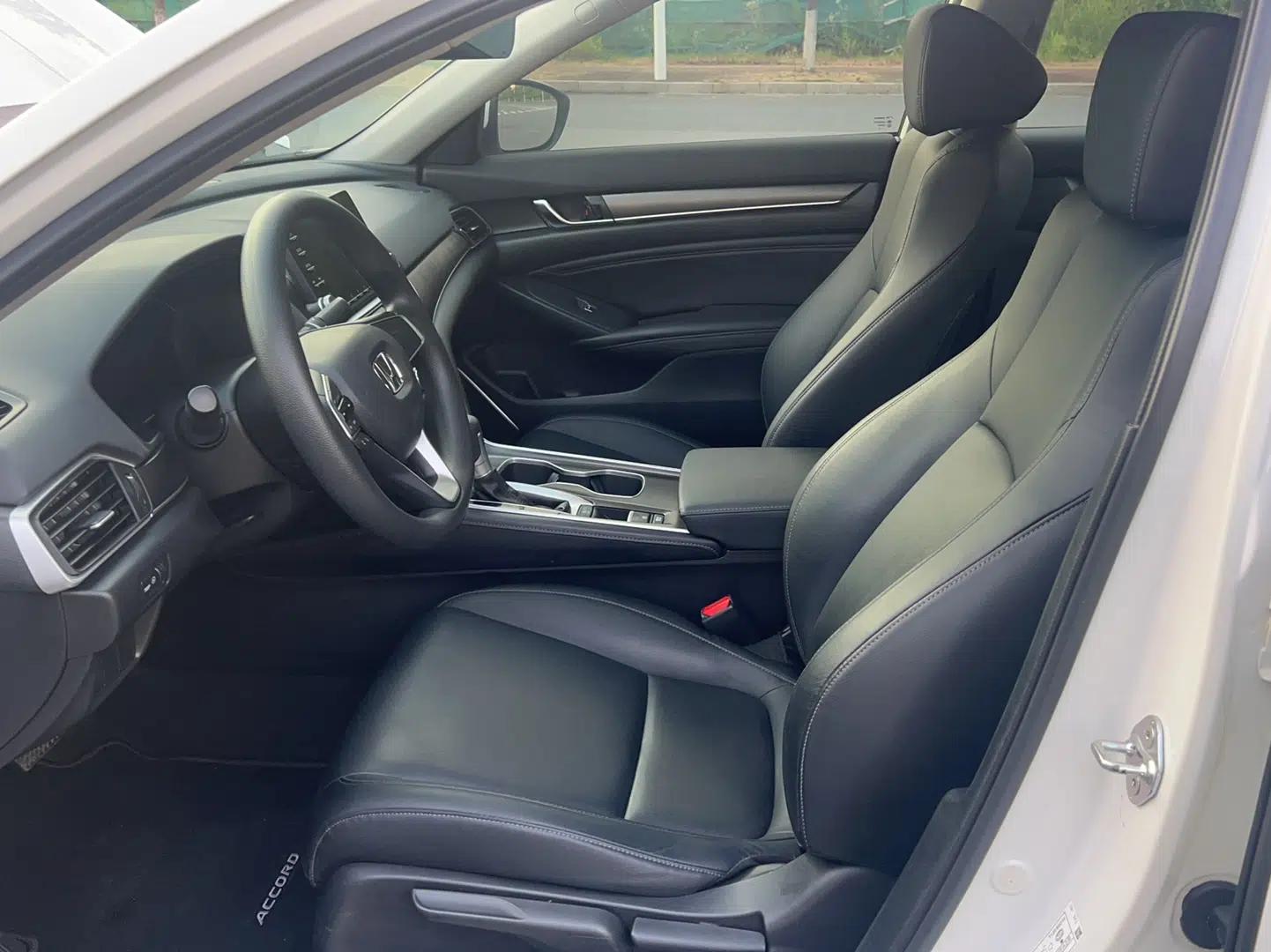 Honda Accord 2018 230TURBO Comfort Edition China VI Emission Standard — миниатюра 18