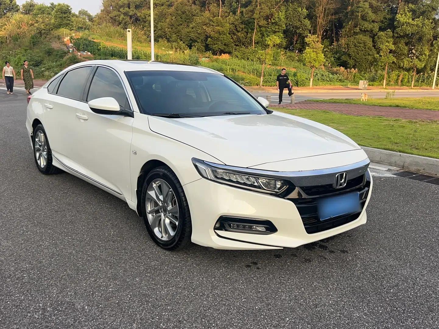 Honda Accord 2018 230TURBO Comfort Edition China VI Emission Standard — миниатюра 4