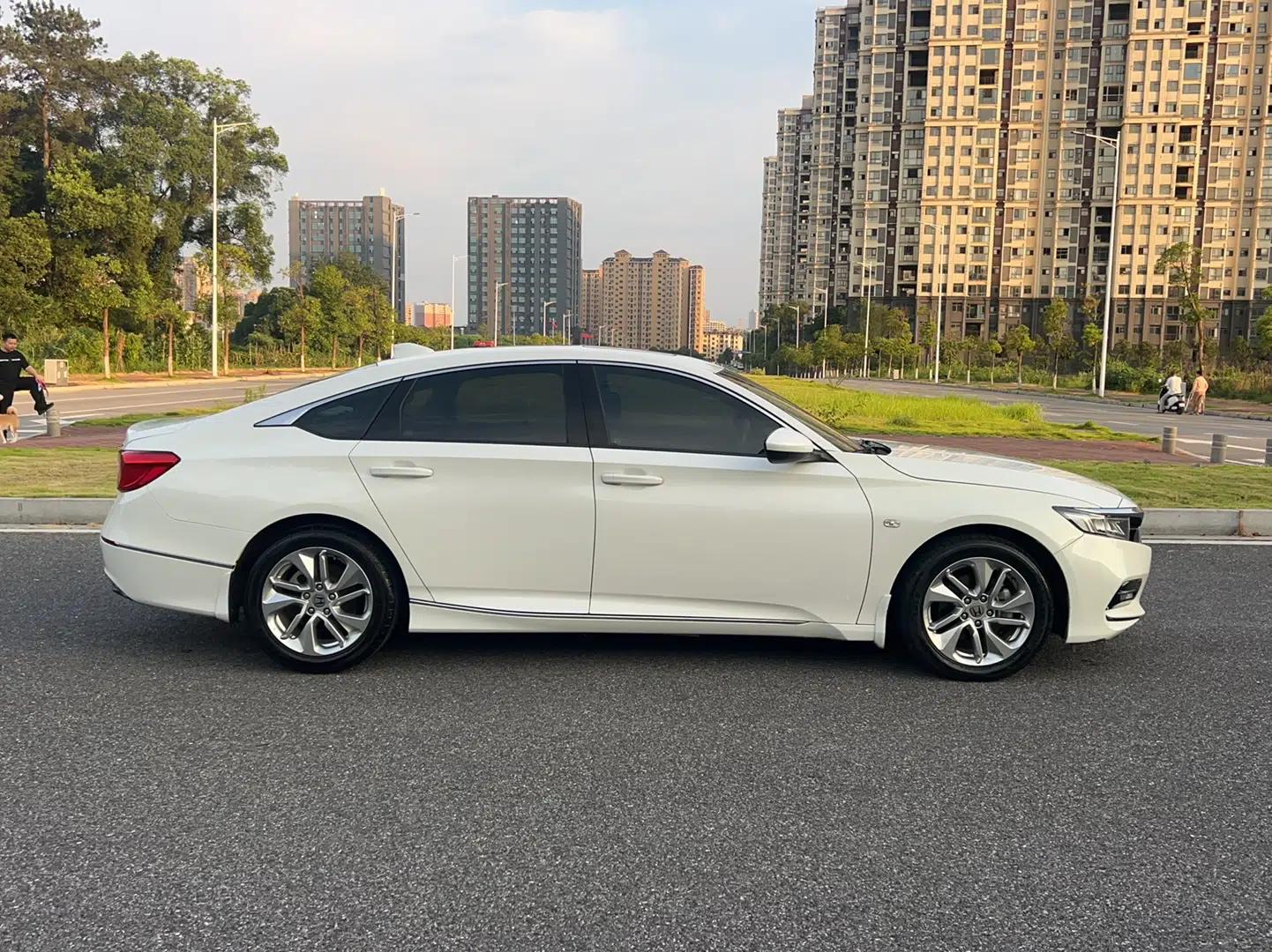 Honda Accord 2018 230TURBO Comfort Edition China VI Emission Standard — миниатюра 5