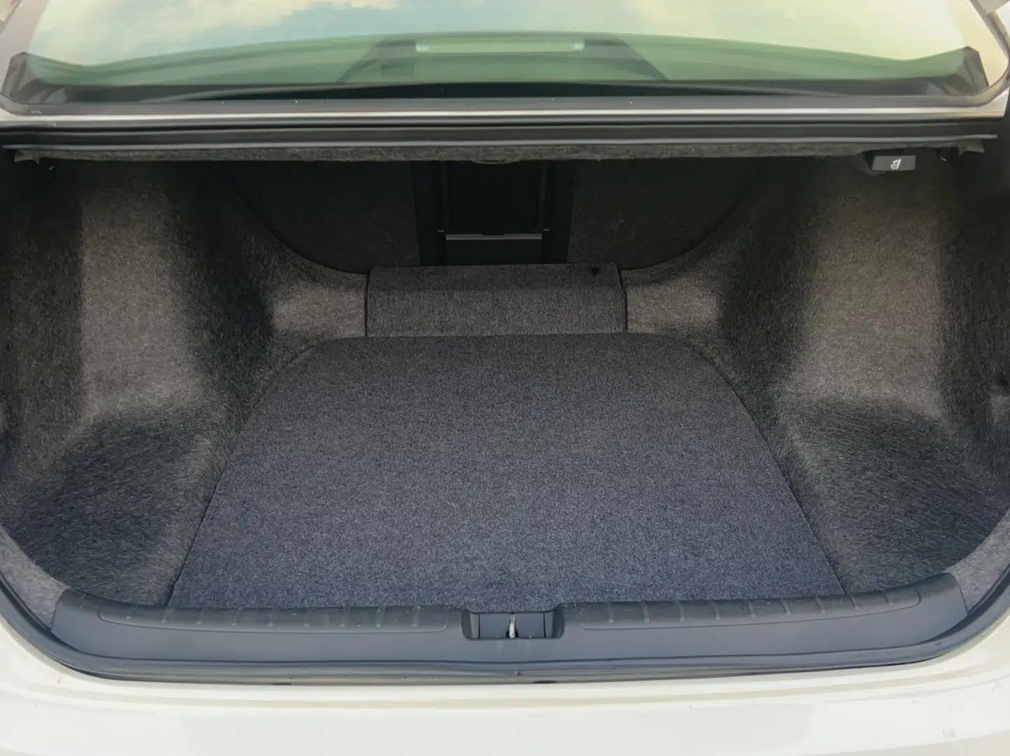 Honda Accord 2018 230TURBO Comfort Edition China VI Emission Standard — миниатюра 10
