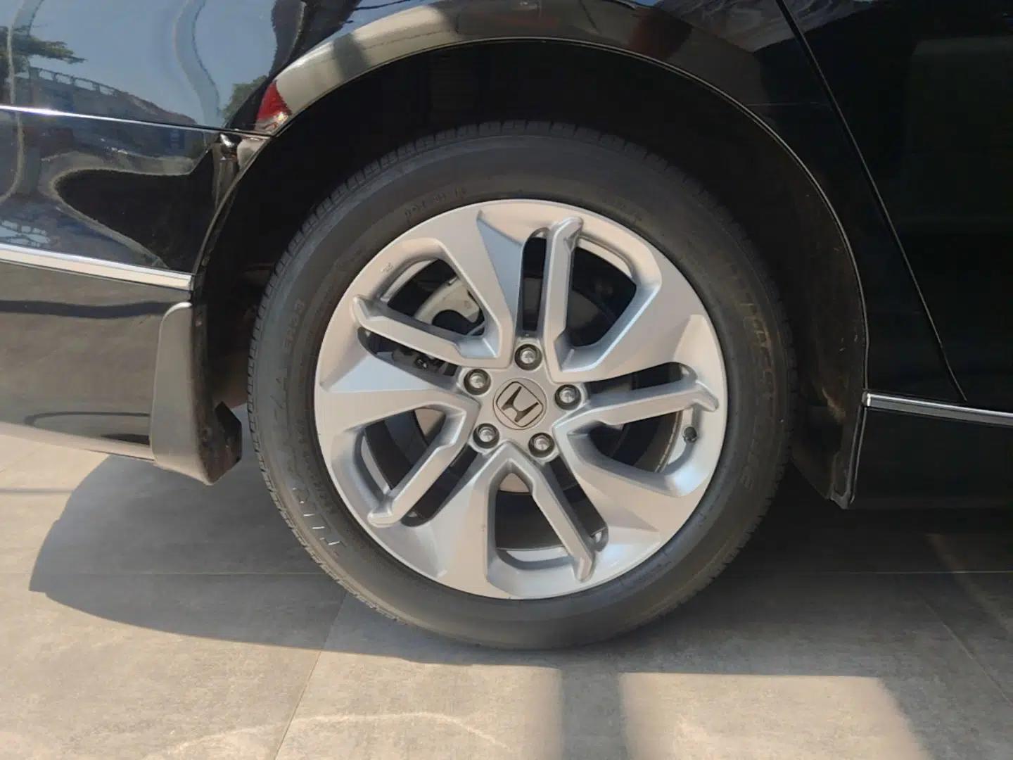 Honda Accord 2018 260TURBO Elite Edition China VI — миниатюра 11