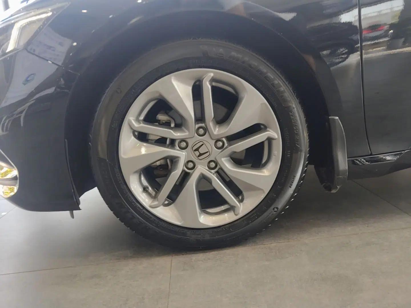 Honda Accord 2018 260TURBO Elite Edition China VI — миниатюра 15