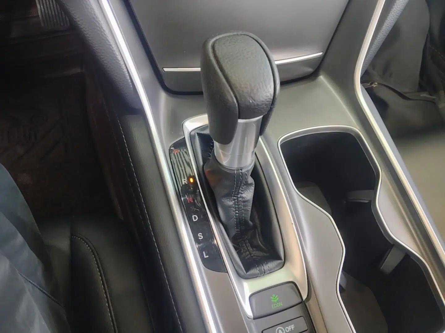 Honda Accord 2018 260TURBO Elite Edition China VI — миниатюра 21