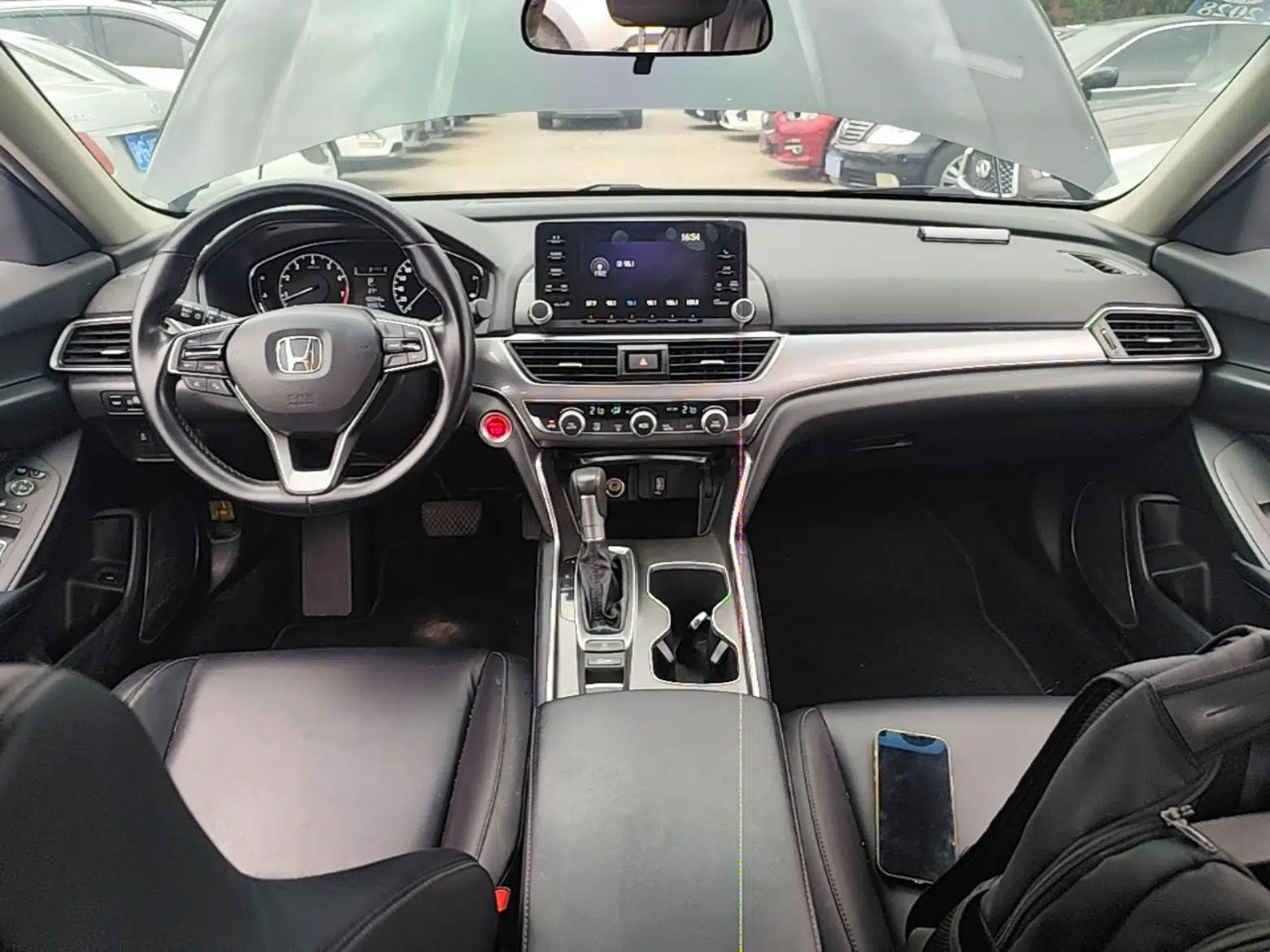 Honda Accord 2018 260TURBO Elite Edition China VI — миниатюра 12