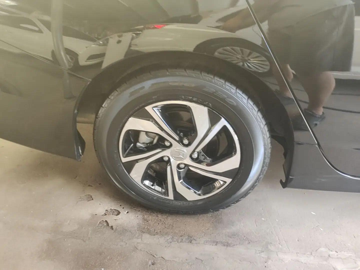Honda Accord 2016 2.0L Comfort Edition — миниатюра 11