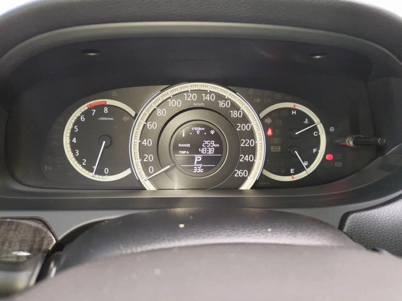 Honda Accord 2014 2.4L EX Luxury Edition — миниатюра 11