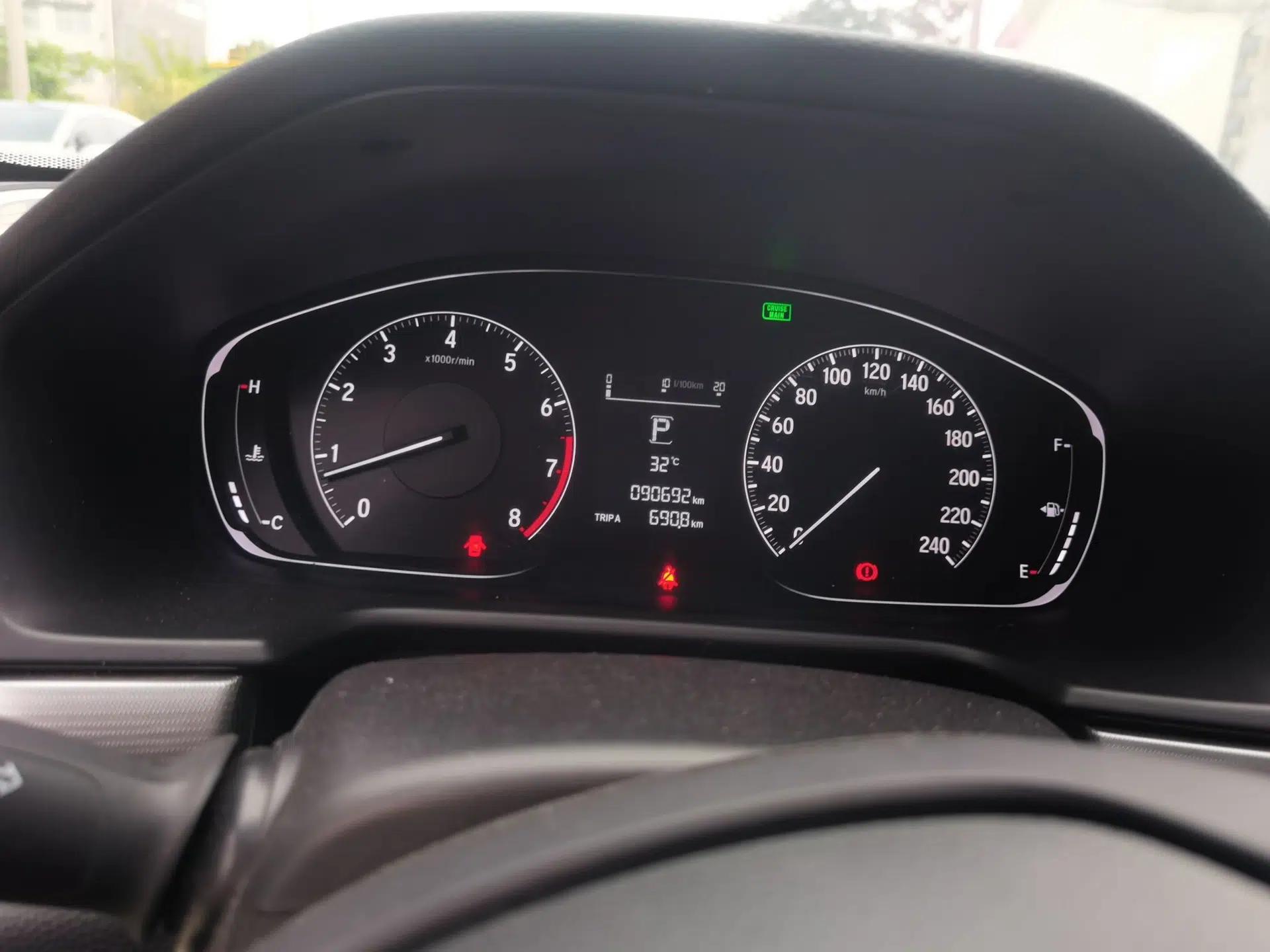 Honda Accord 2018 260TURBO Elite Edition China V — миниатюра 11