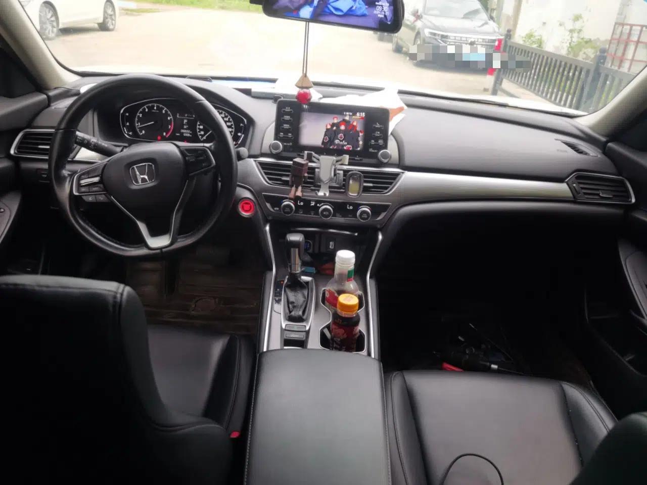 Honda Accord 2018 260TURBO Elite Edition China V — миниатюра 9