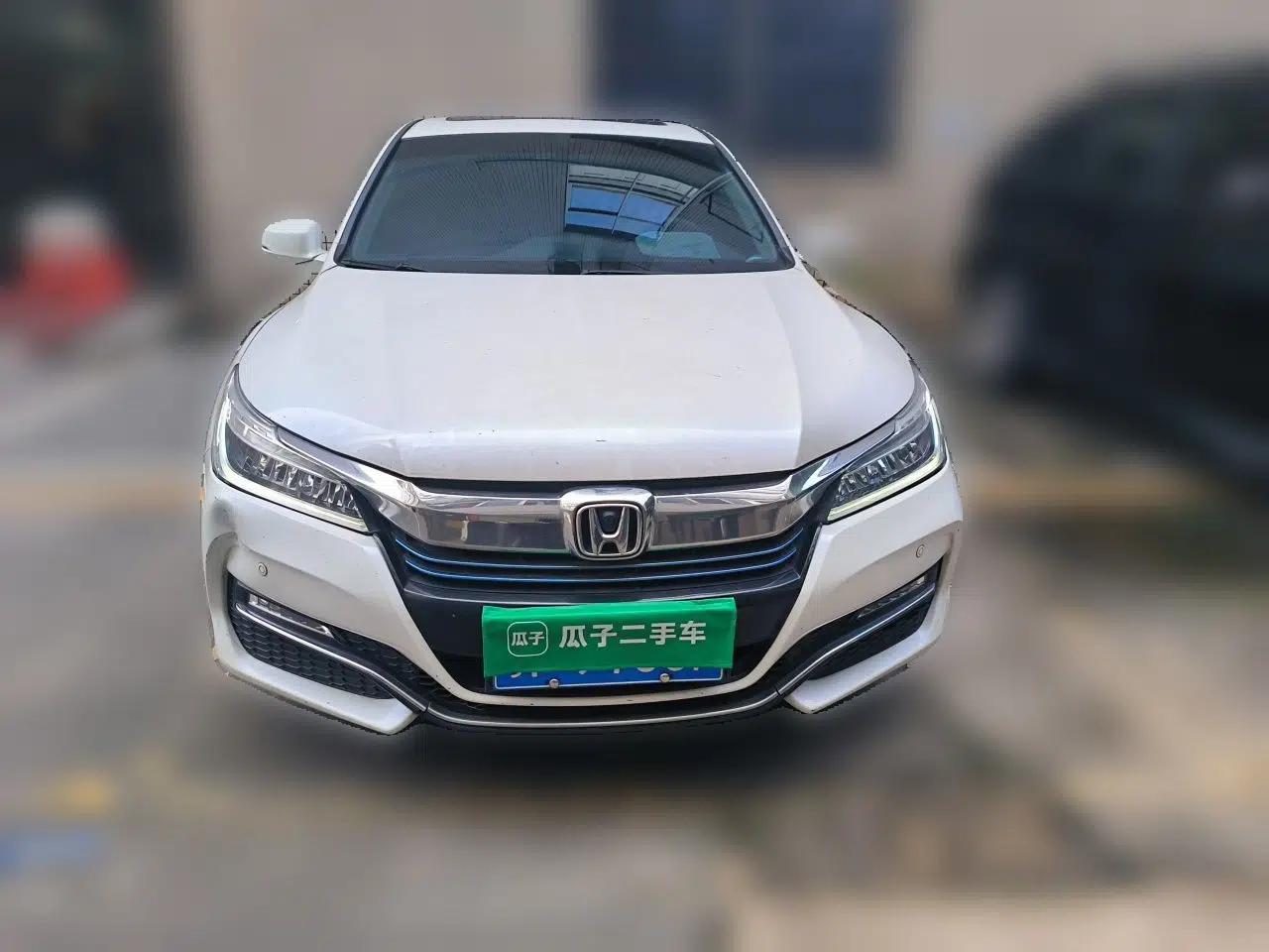 Honda Accord 2016 Hybrid 2.0L Sharp Edition — миниатюра 2