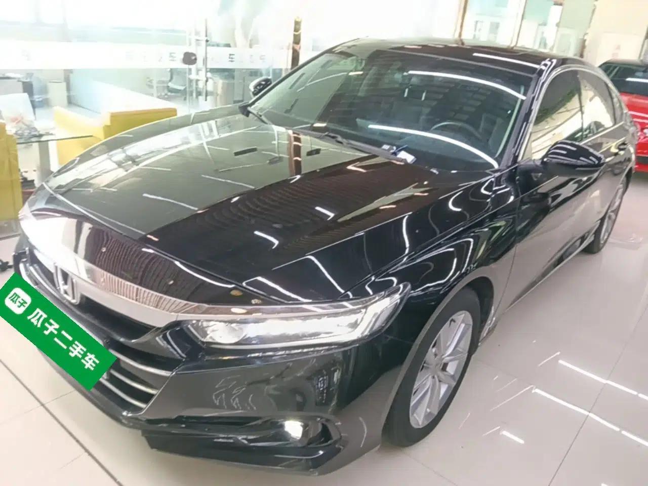 Honda Accord 2022 260TURBO Luxury Edition — миниатюра 1