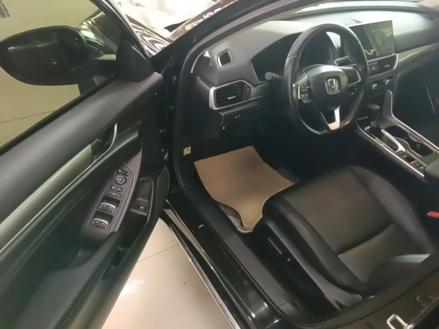 Honda Accord 2022 260TURBO Luxury Edition — миниатюра 18