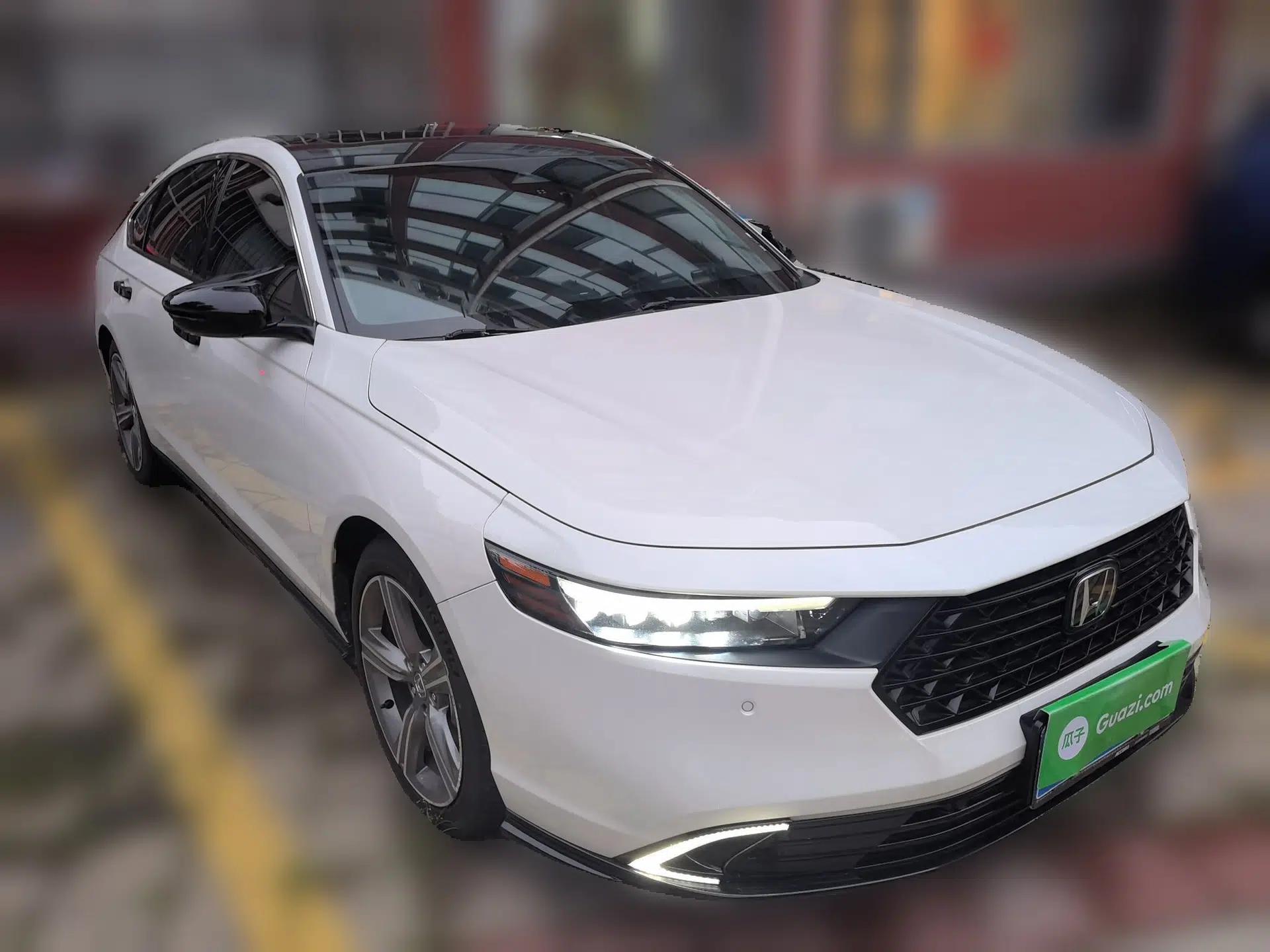 Honda Accord 2023 260TURBO Excellence Edition — миниатюра 3