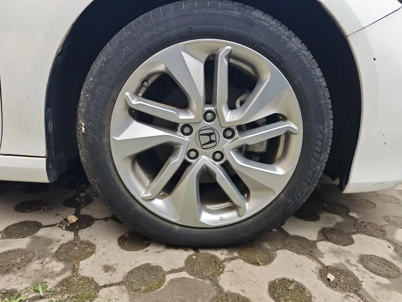 Honda Accord 2018 260TURBO Elite Edition China VI — миниатюра 3