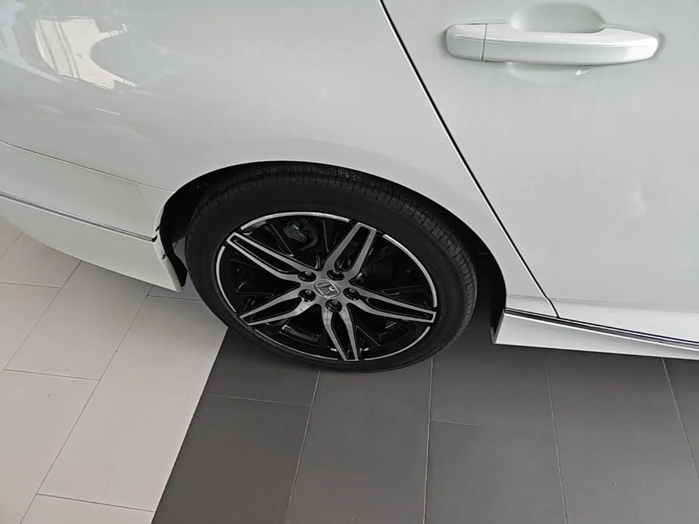 Honda Accord 2022 260TURBO Phantom Night · Prestige Edition — миниатюра 11