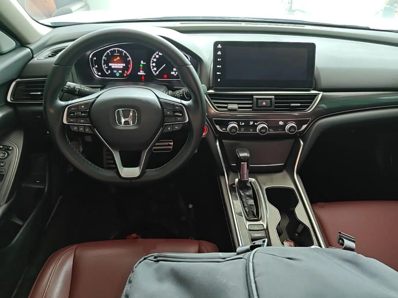 Honda Accord 2022 260TURBO Phantom Night · Prestige Edition — миниатюра 12