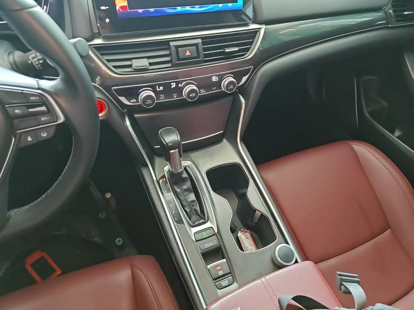 Honda Accord 2022 260TURBO Phantom Night · Prestige Edition — миниатюра 16