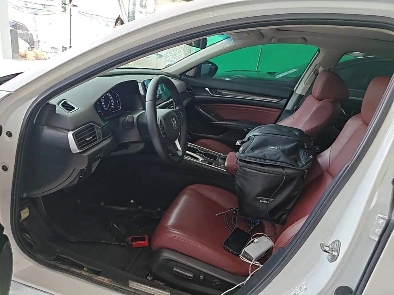 Honda Accord 2022 260TURBO Phantom Night · Prestige Edition — миниатюра 17