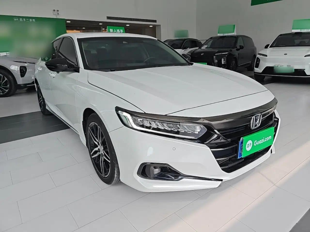 Honda Accord 2022 260TURBO Phantom Night · Prestige Edition — миниатюра 3