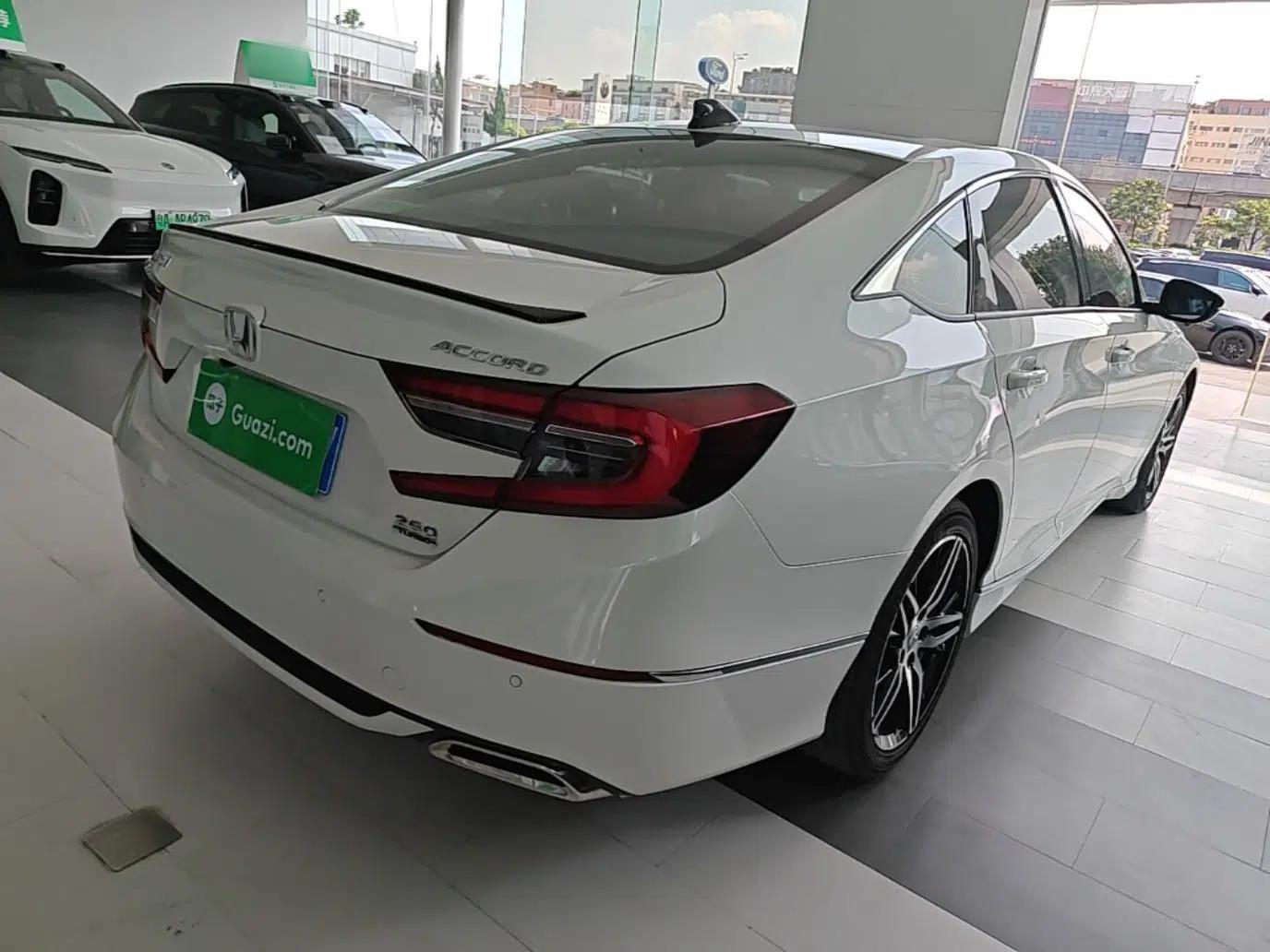 Honda Accord 2022 260TURBO Phantom Night · Prestige Edition — миниатюра 6