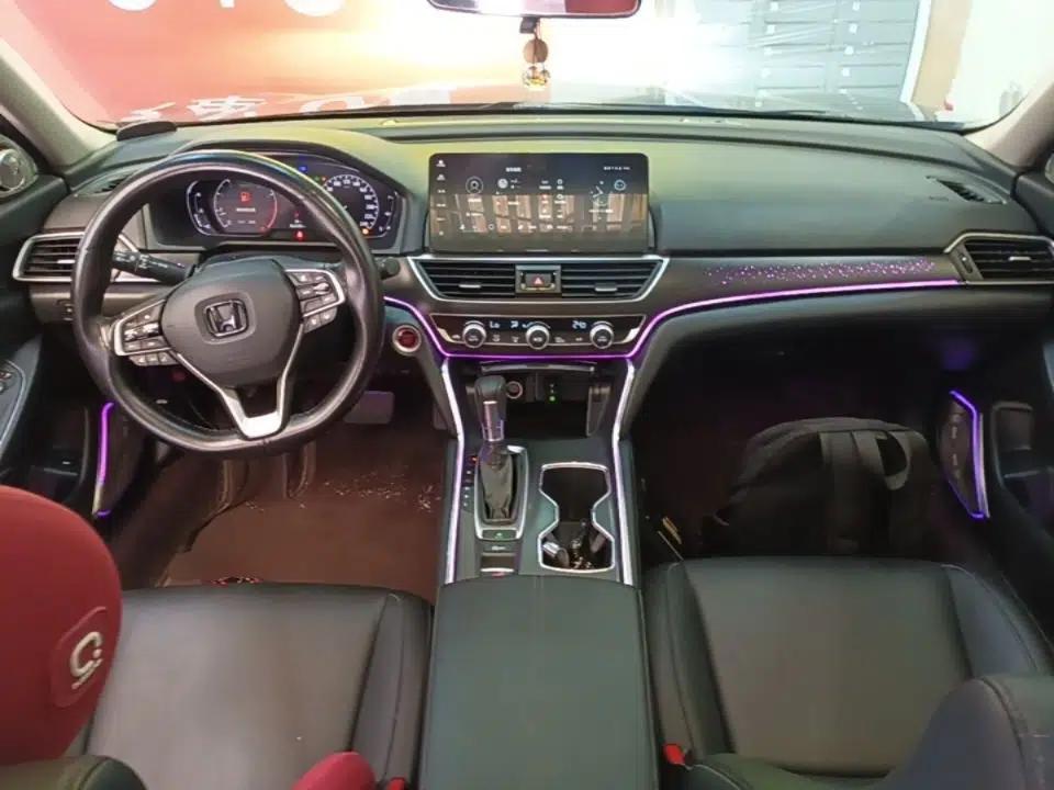 Honda Accord 2022 260TURBO Luxury Edition — миниатюра 12