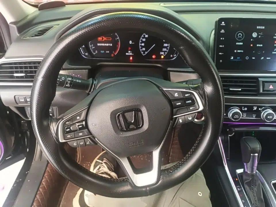 Honda Accord 2022 260TURBO Luxury Edition — миниатюра 13