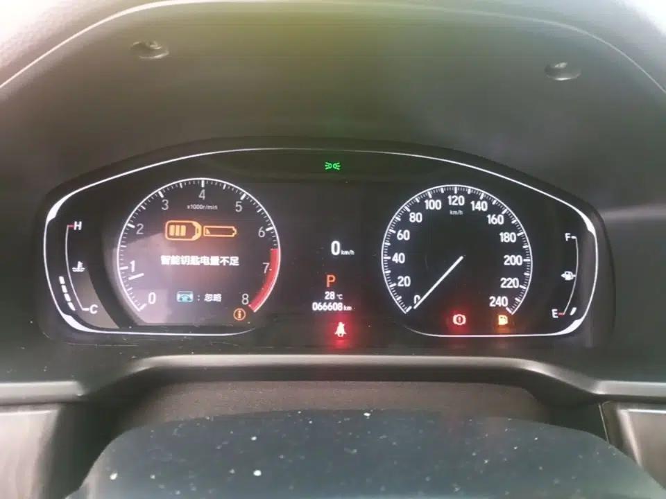 Honda Accord 2022 260TURBO Luxury Edition — миниатюра 14