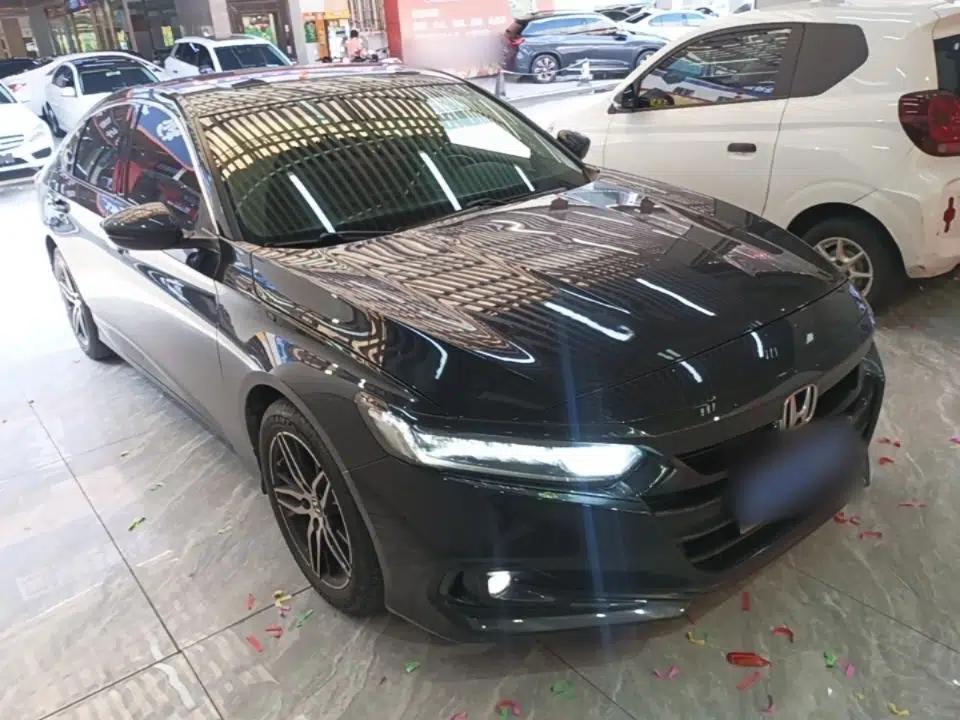 Honda Accord 2022 260TURBO Luxury Edition — миниатюра 3