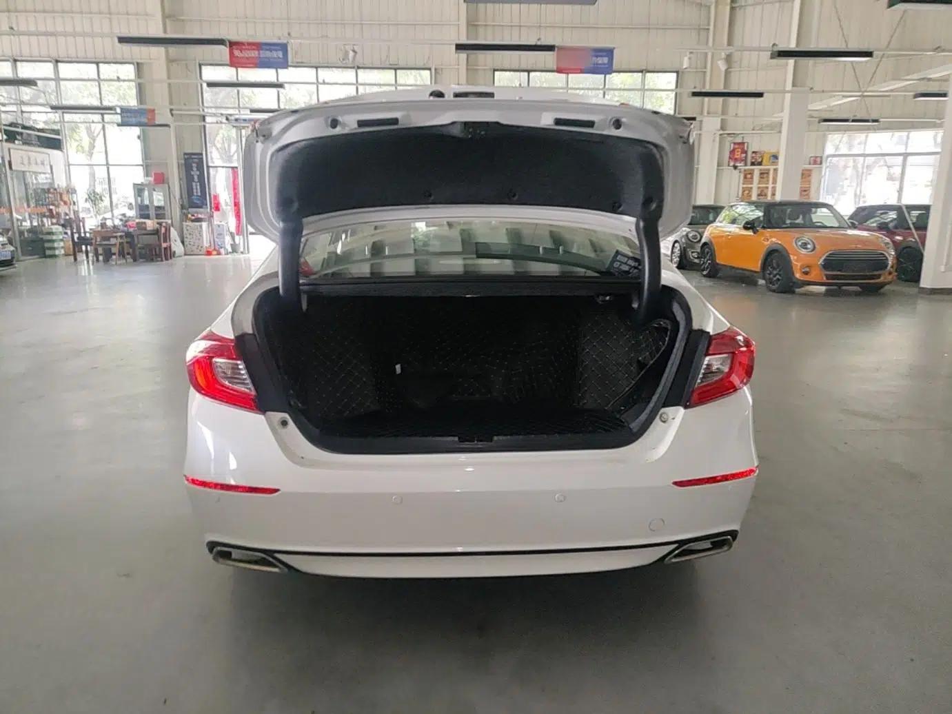 Honda Accord 2018 260TURBO Elite Edition China VI — миниатюра 22